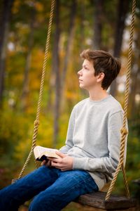 youth pondering a scripture