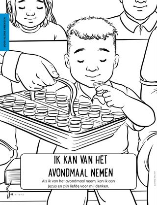 Jongen neemt van het avondmaal