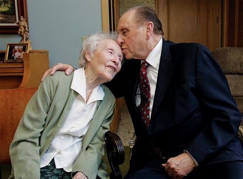 President Monson en Thelma Fetzer