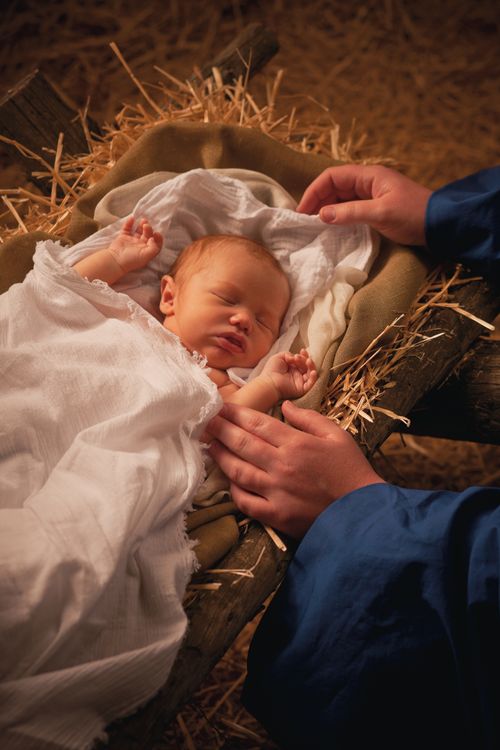 An image of the sleeping baby Jesus.