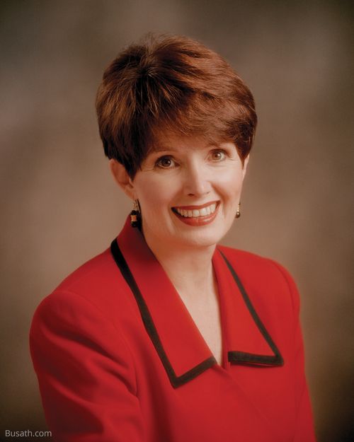 Retrato de Michaelene Packer Grassli, quien prestó servicio como la octava Presidenta General de la Primaria desde 1988 hasta 1994.
