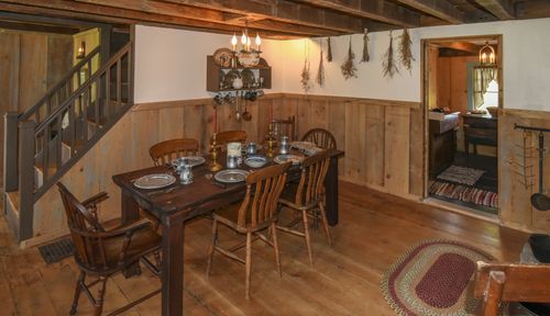 interior of Joseph Knight Sr. home