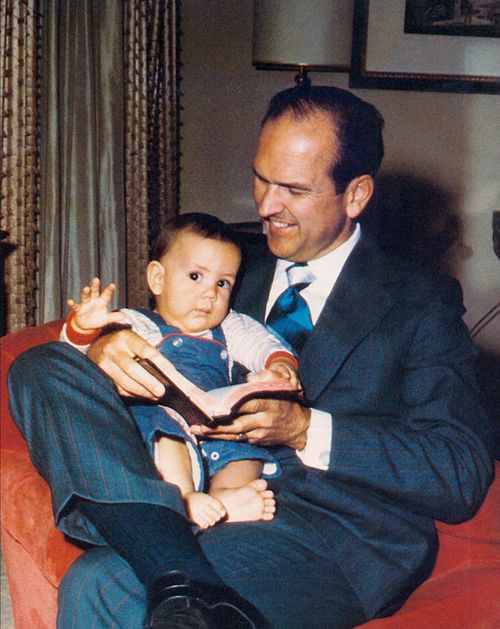 President Nelson met zijn zoon