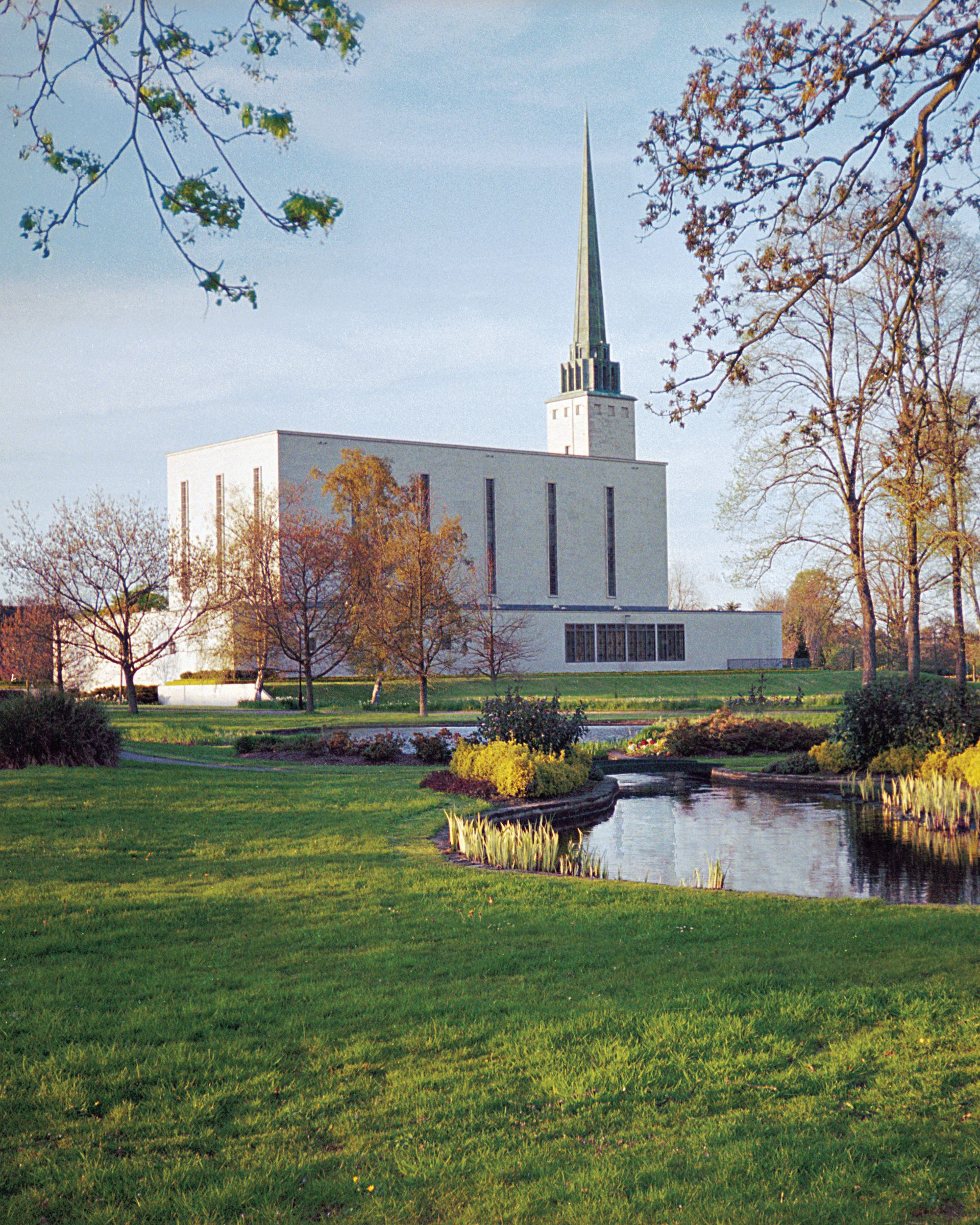The London England Temple in the fall, including scenery.