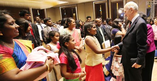 President Russell M. Nelson greets members in Bangaluru