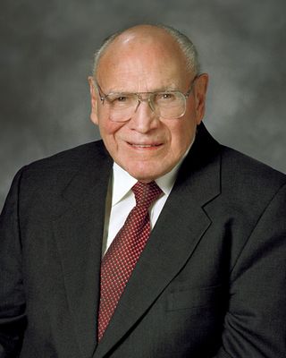 Élder Joseph B. Wirthlin