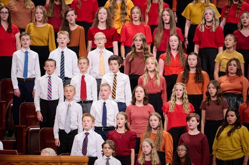 Paduan suara anak dan remaja