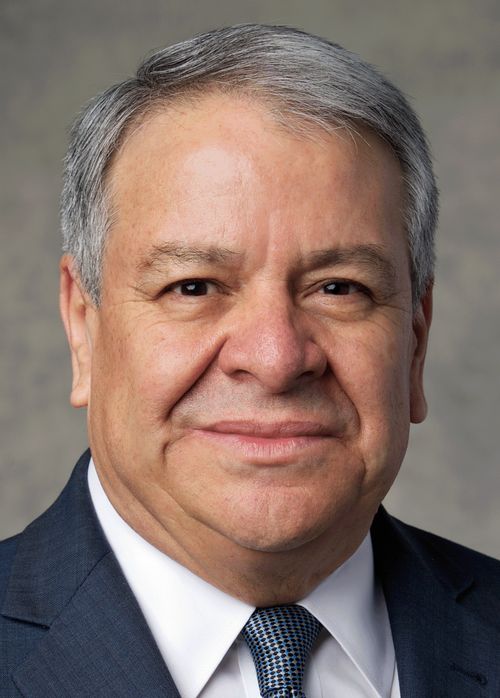 Elder Benjamín De Hoyos