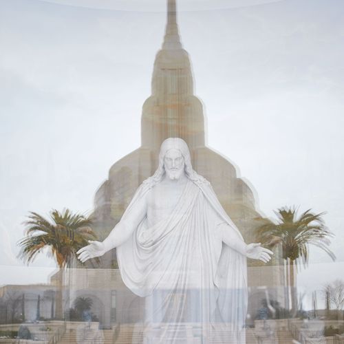 Templo de Roma Itália com o reflexo da estátua do Christus