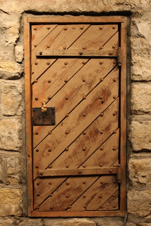 A replica of the old metal door of Liberty Jail.