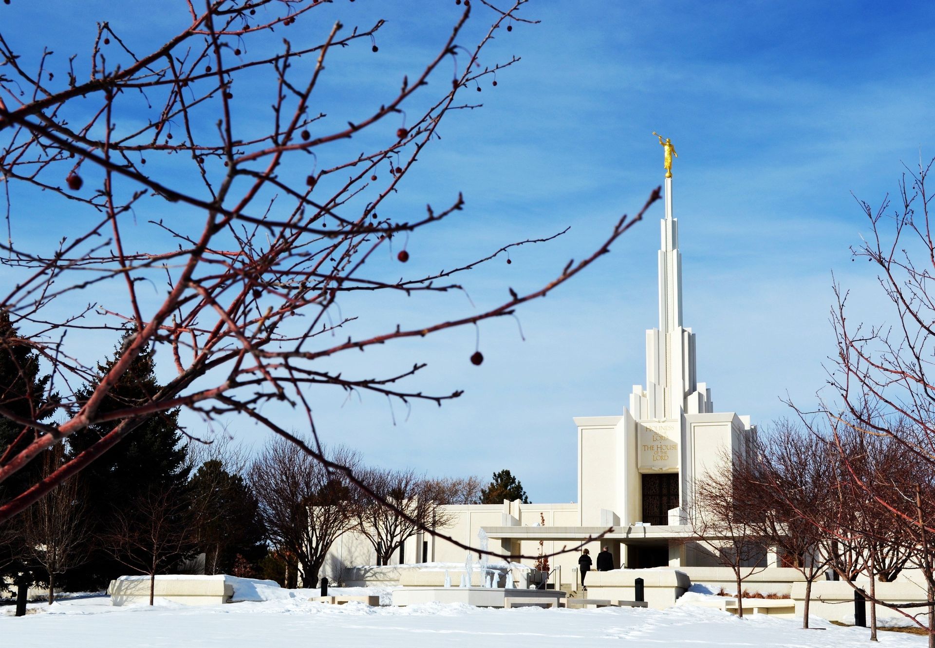 A view of the Denver Colorado Temple and grounds in the wintertime.