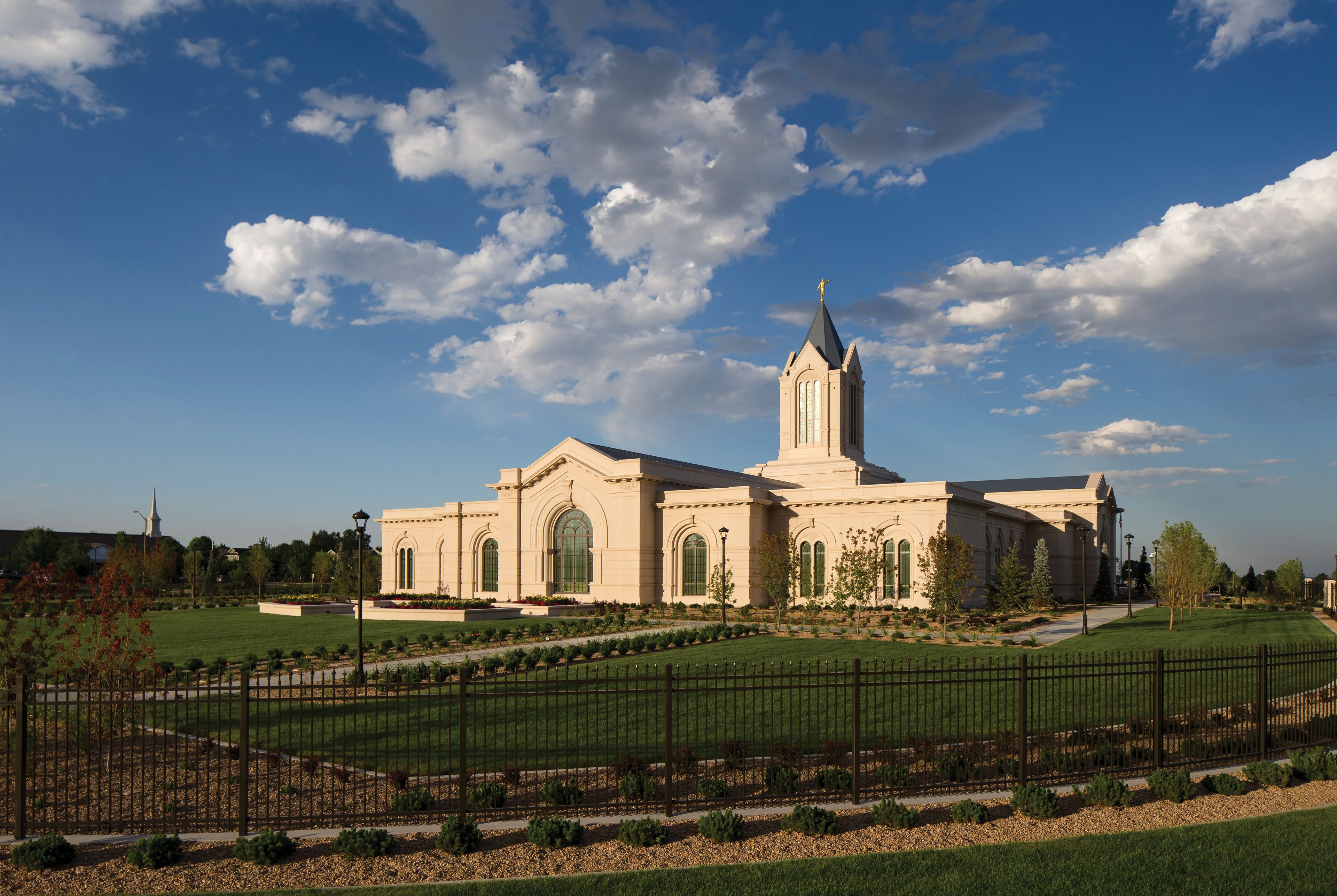An exterior view of the Fort Collins Colorado Temple during the day.