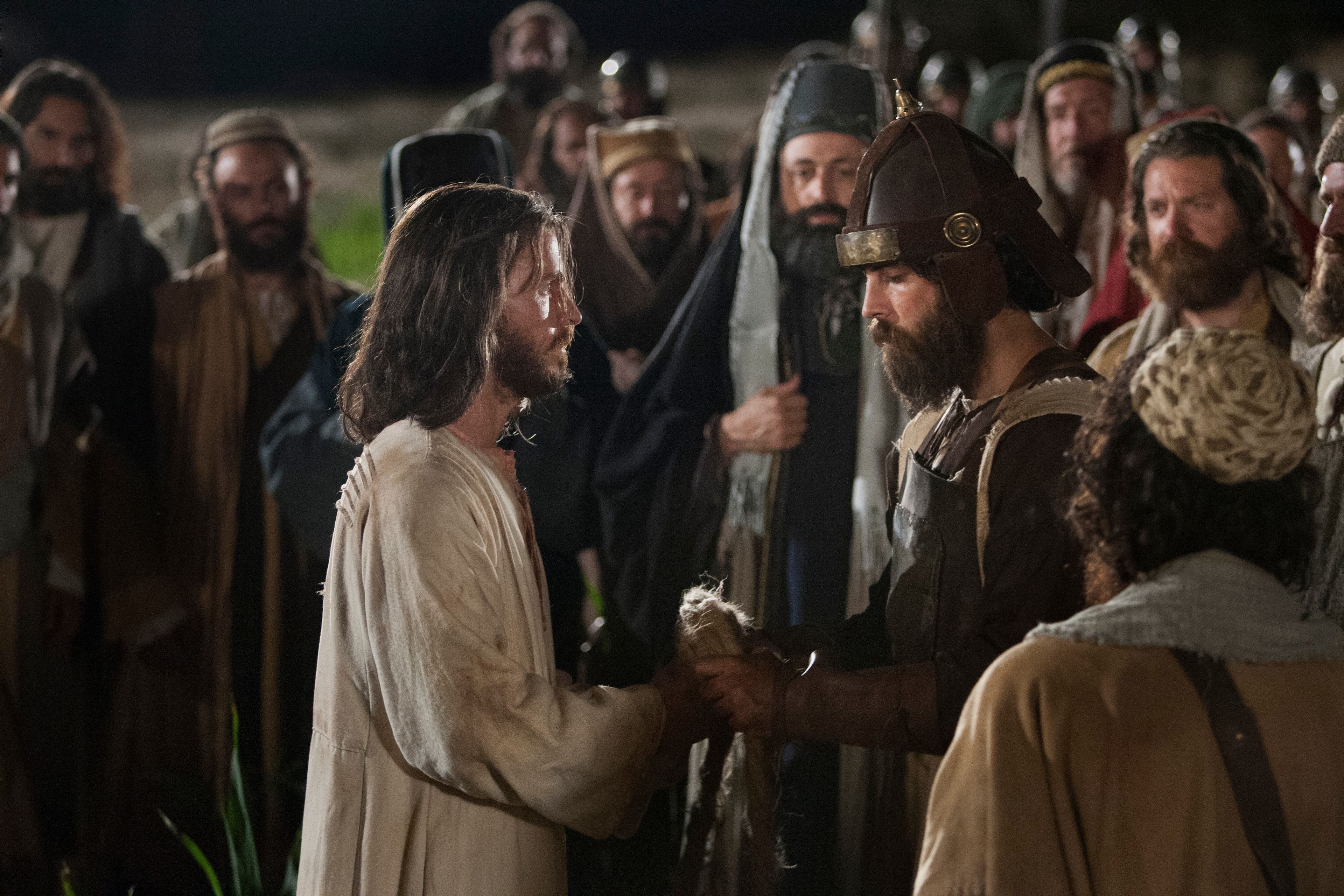 Jesús mira a Judas Iscariote después de ser traicionado.