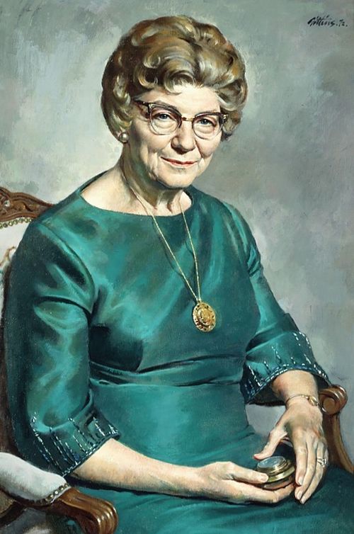 Retrato de LaVern W. Parmley, quien prestó servicio como la quinta Presidenta General de la Primaria desde 1951 hasta 1974; pintado por Alvin Gittins.