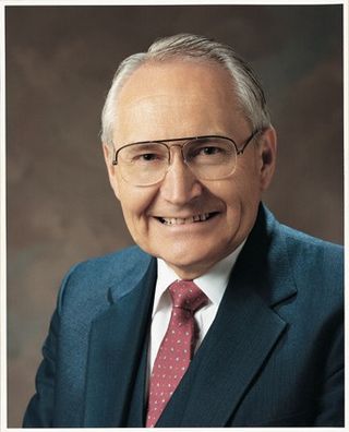 Elder L. Tom Perry