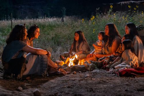 Jonas and Jeremiah testify to a family of Nephites around a campfire.