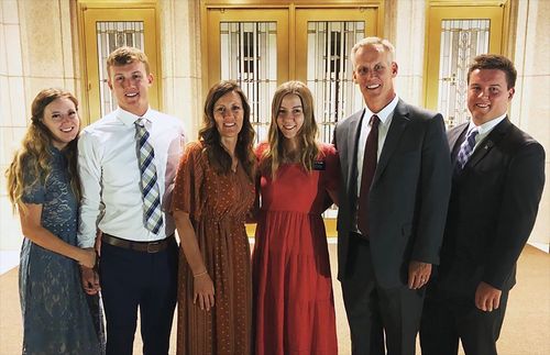 La familia Palmer en el templo