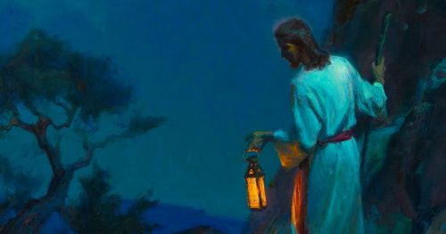 Jesús sostiene una linterna