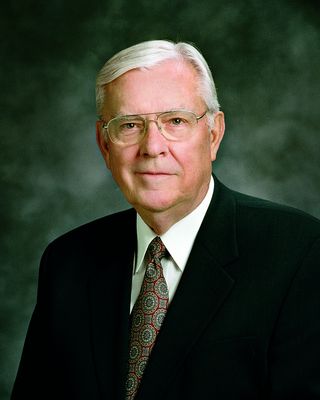 Elder M. Russell Ballard##HREF: file:///Volumes/CURMMD/2010/4-1-2010/CordovaMS/BallardMR-0503sm.eps