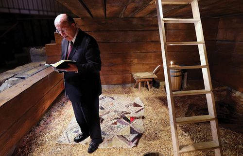 Elder Cook visiting Liberty Jail