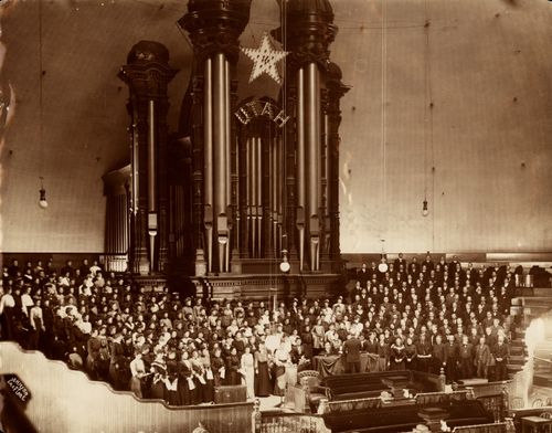 View of Evan Stephens conducting the choir in the Salt Lake Tabernacle

For use in the Mormon Channel program "History of Hymns."  Episode 34: Hymns of Evan Stephens
