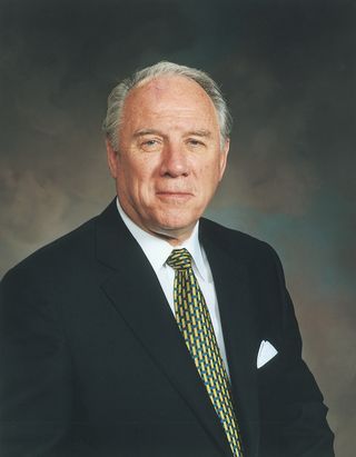 Élder Donald L. Staheli