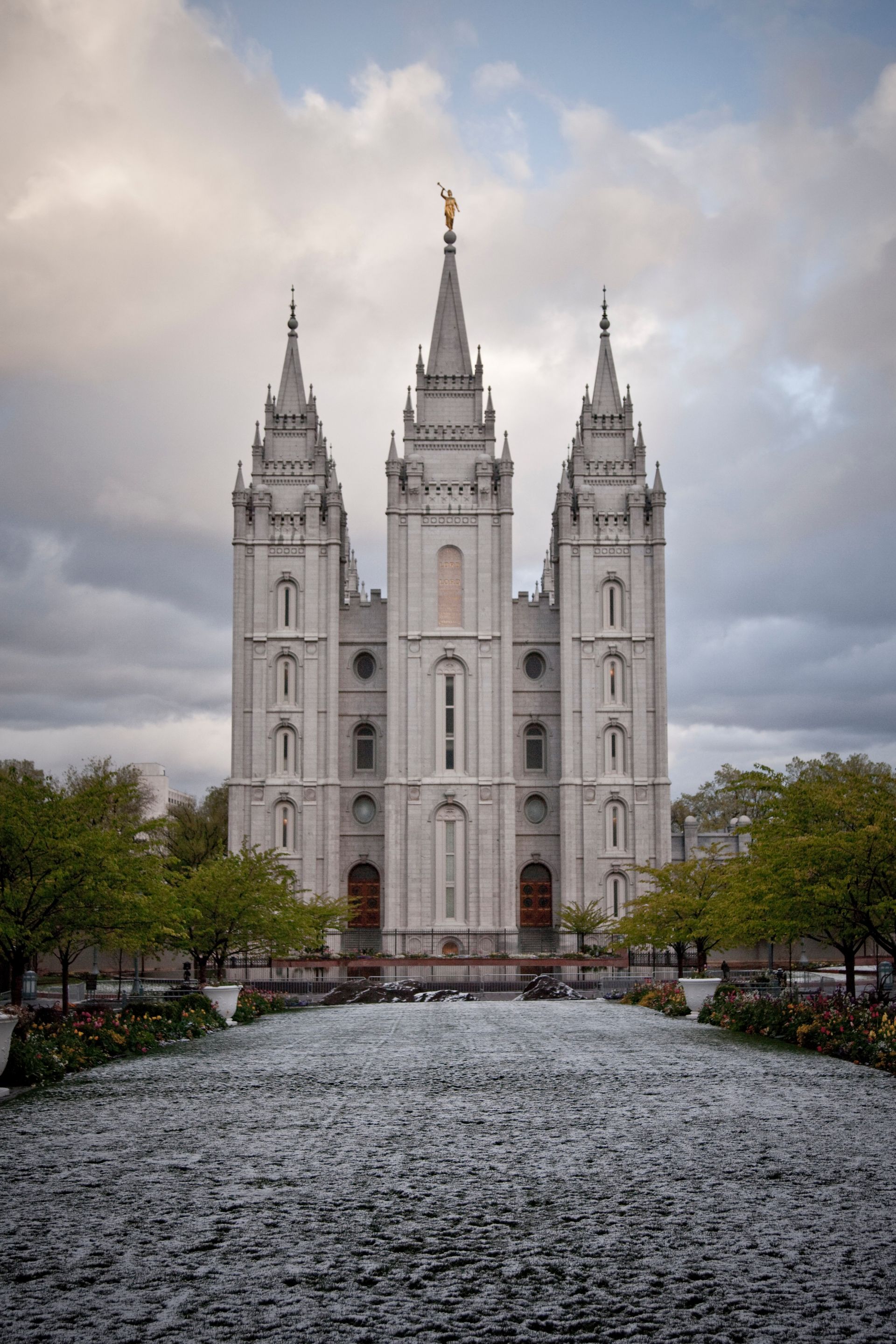 The entire Salt Lake Temple in the winter, including scenery.
