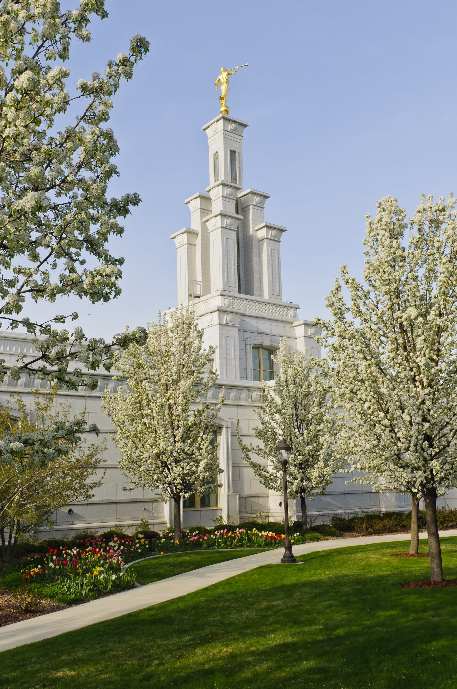 A view of the Columbia River Washington Temple from the temple grounds in the spring.