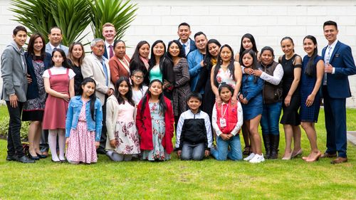 Sister Mayra and those she has invited to experience gospel joy