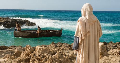 Jesús llama a Pedro y a Andrés cerca del mar