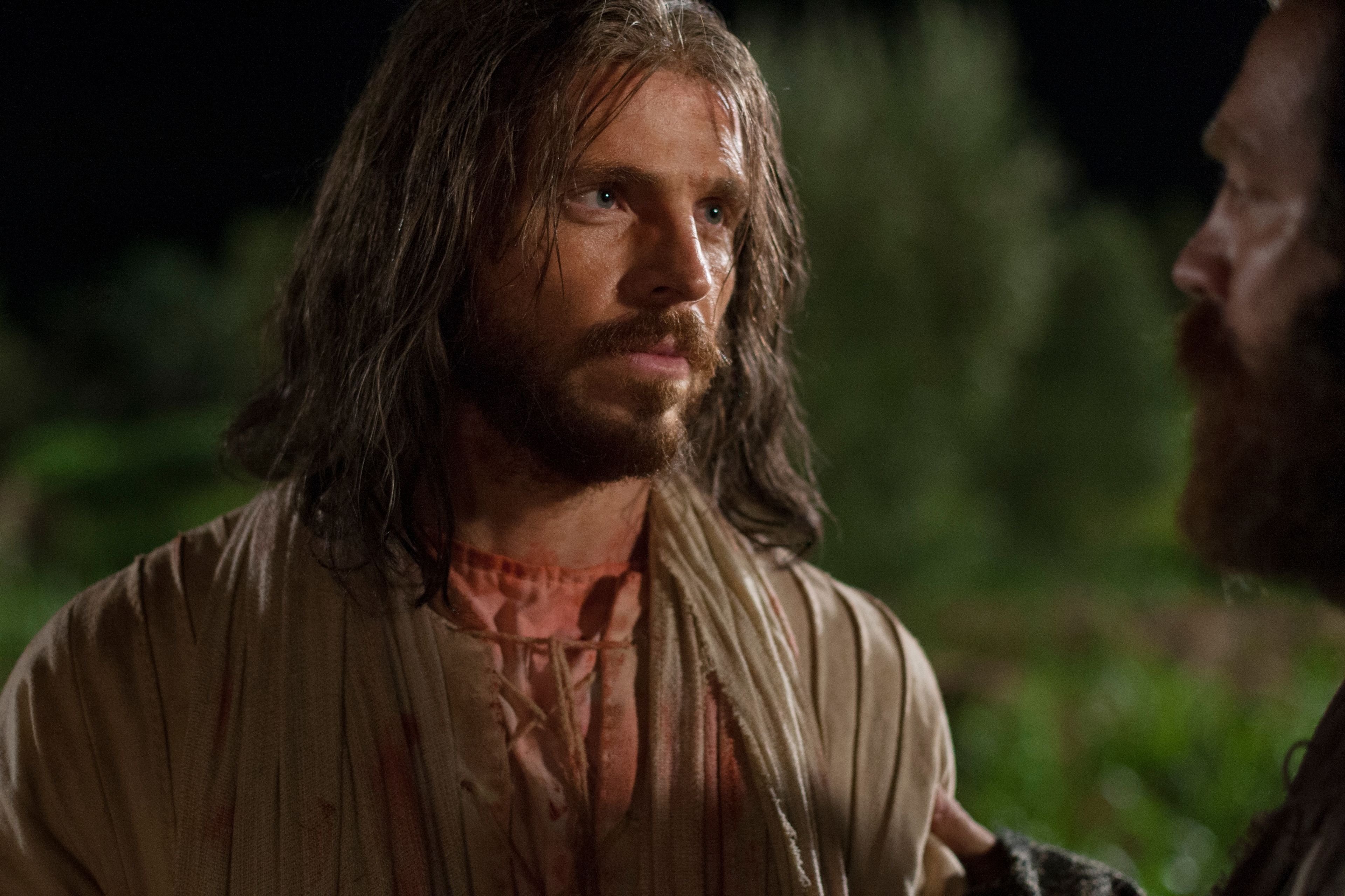 Jesús mira a Judas Iscariote después de ser traicionado.