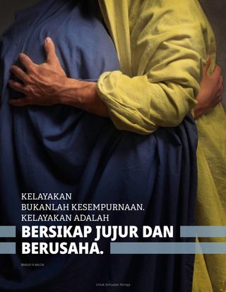 para pria berpelukan