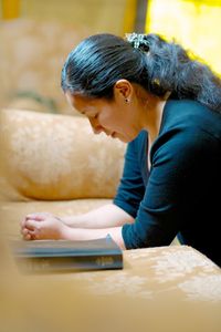 woman praying