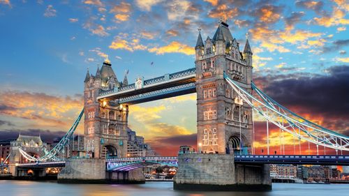 Tower Bridge.