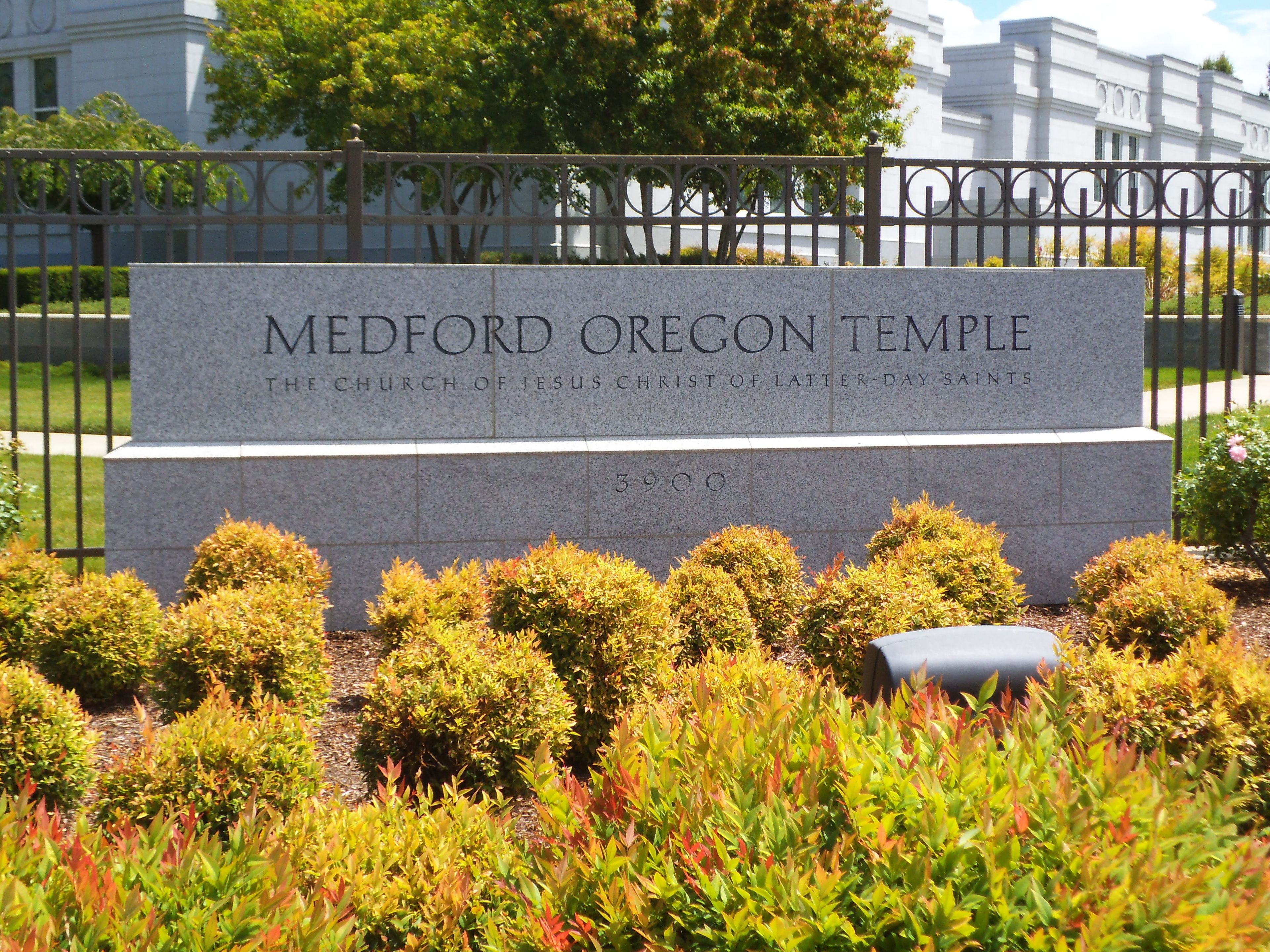 The Medford Oregon Temple name sign, including scenery.