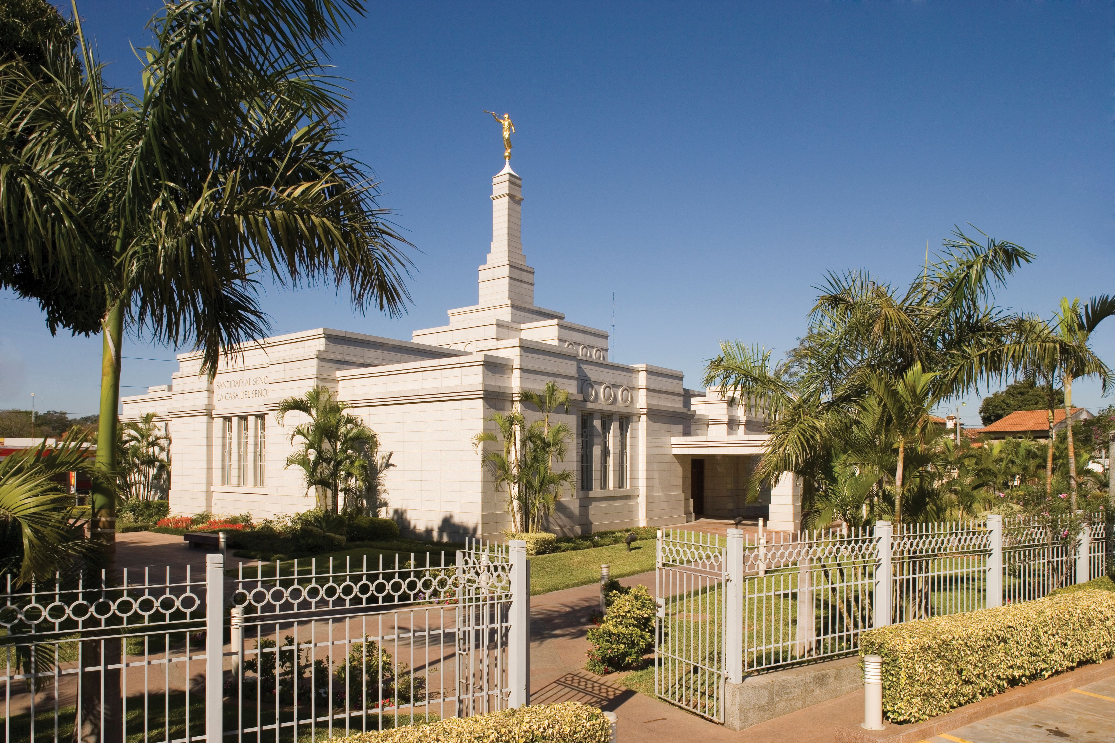 An exterior view of the Asunción Paraguay Temple and grounds at daytime.