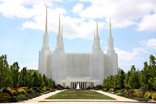 The entire Washington D.C. Temple during the day, with the grounds.