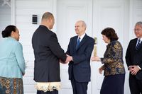 President Russell M. Nelson and his wife, Wendy, and other Church leaders, met with the king and queen of Tonga, May 23, 2019. Elder ‘Aisake Tukuafu; Elder O. Vincent Haleck and his wife, Peggy; Her Majesty Queen Nanasipau‘u and His Majesty King Tupou VI; President Russell M. Nelson and his wife, Wendy; Elder Gerrit W. Gong and his wife, Susan; and Mark Woodruff. 