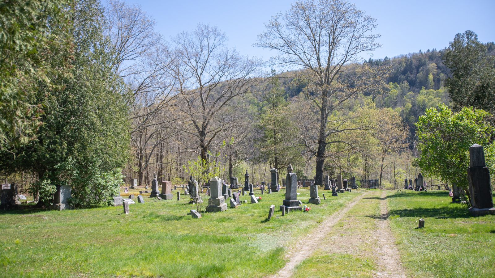 The McKune cemetery near the Smith frame home at the Priesthood Restoration Site in Susquehanna, Pennsylvania. Photo taken May 2022.