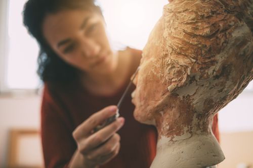 girl sculpting