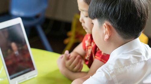 children watching general conference