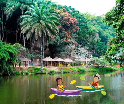 瑪歌和保羅在河上玩獨木舟
