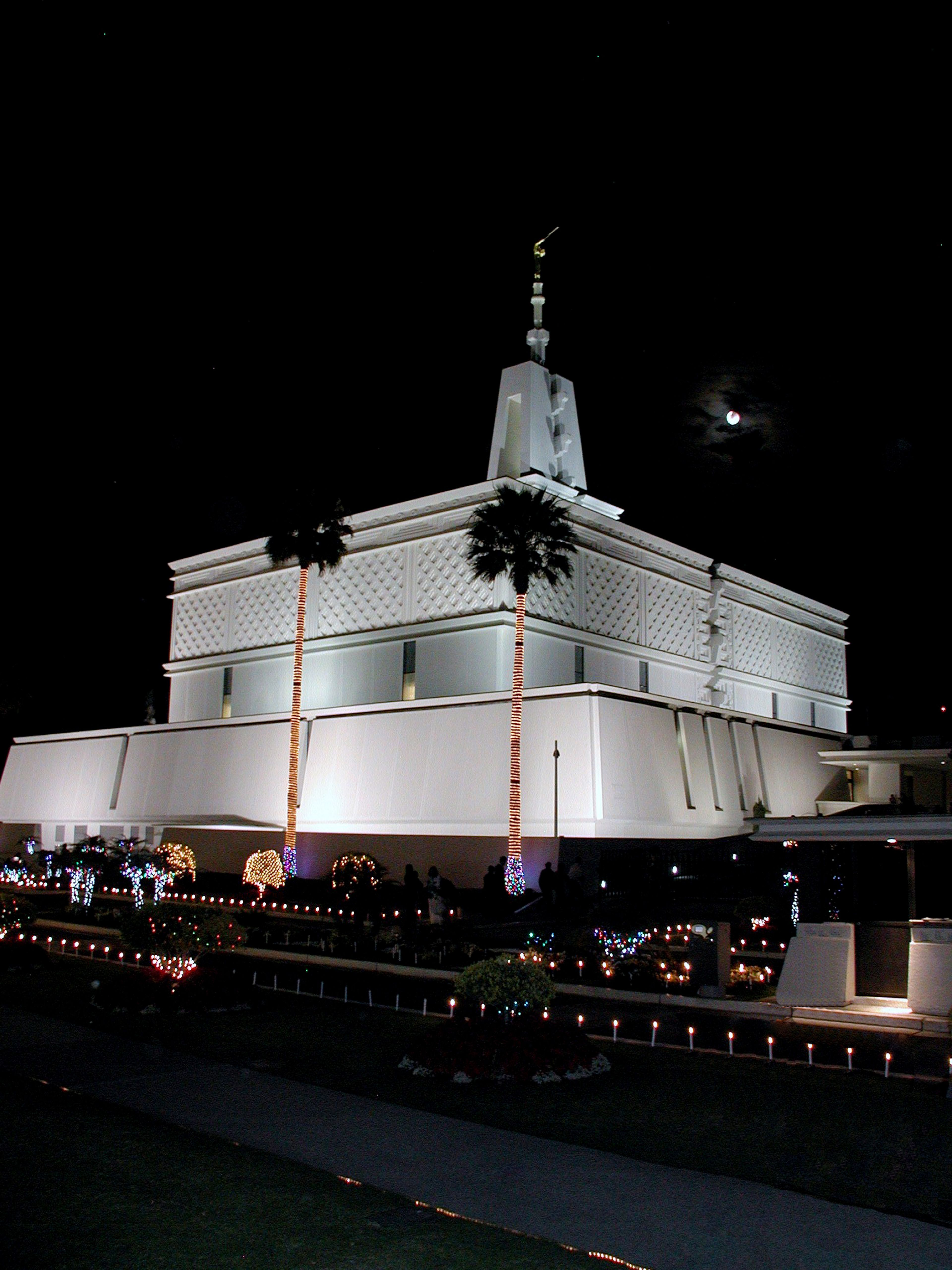 The Mexico City Mexico Temple at Christmas, including scenery.