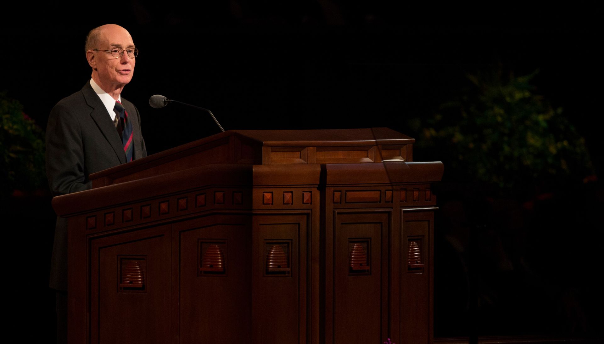Henry B. Eyring standing and speaking in general conference.
