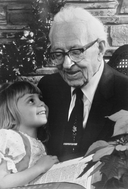 Smith with granddaughter