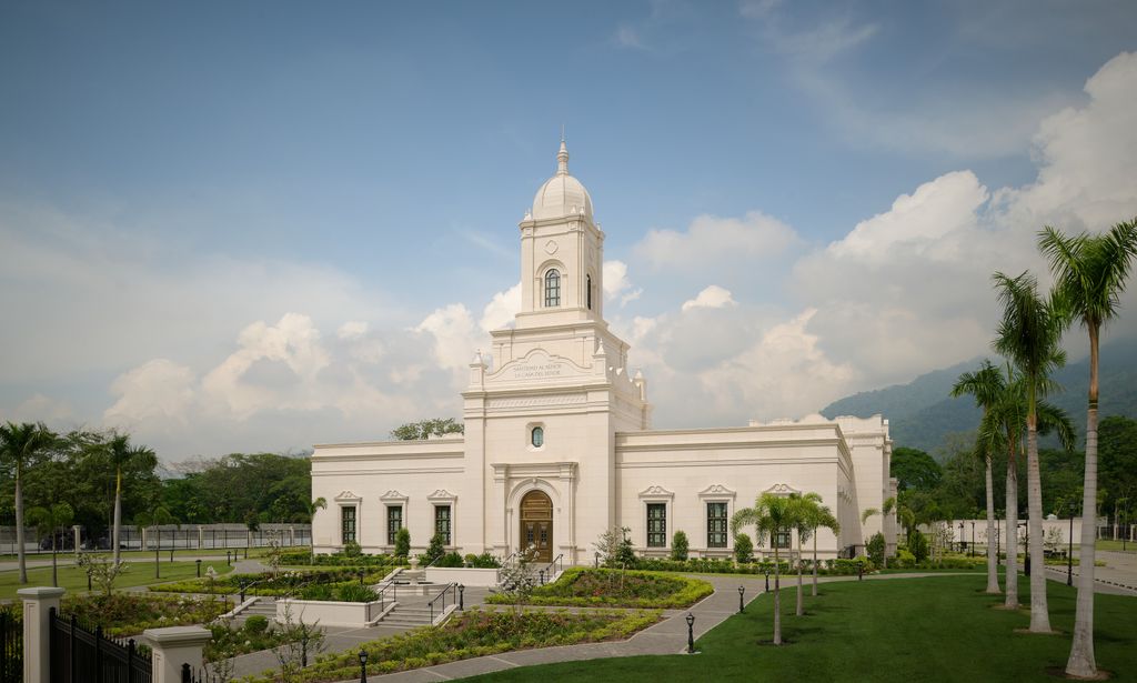 Exterior image of the San Pedro Sula Honduras Temple and the Temple Grounds. The image is taken in the morning.