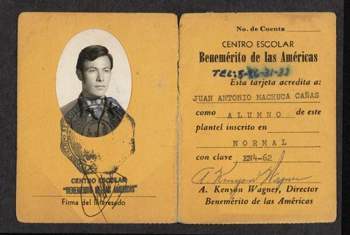 Portrait of Juan Machuca facing forward is affixed to a card with Spanish text certifying his student status.