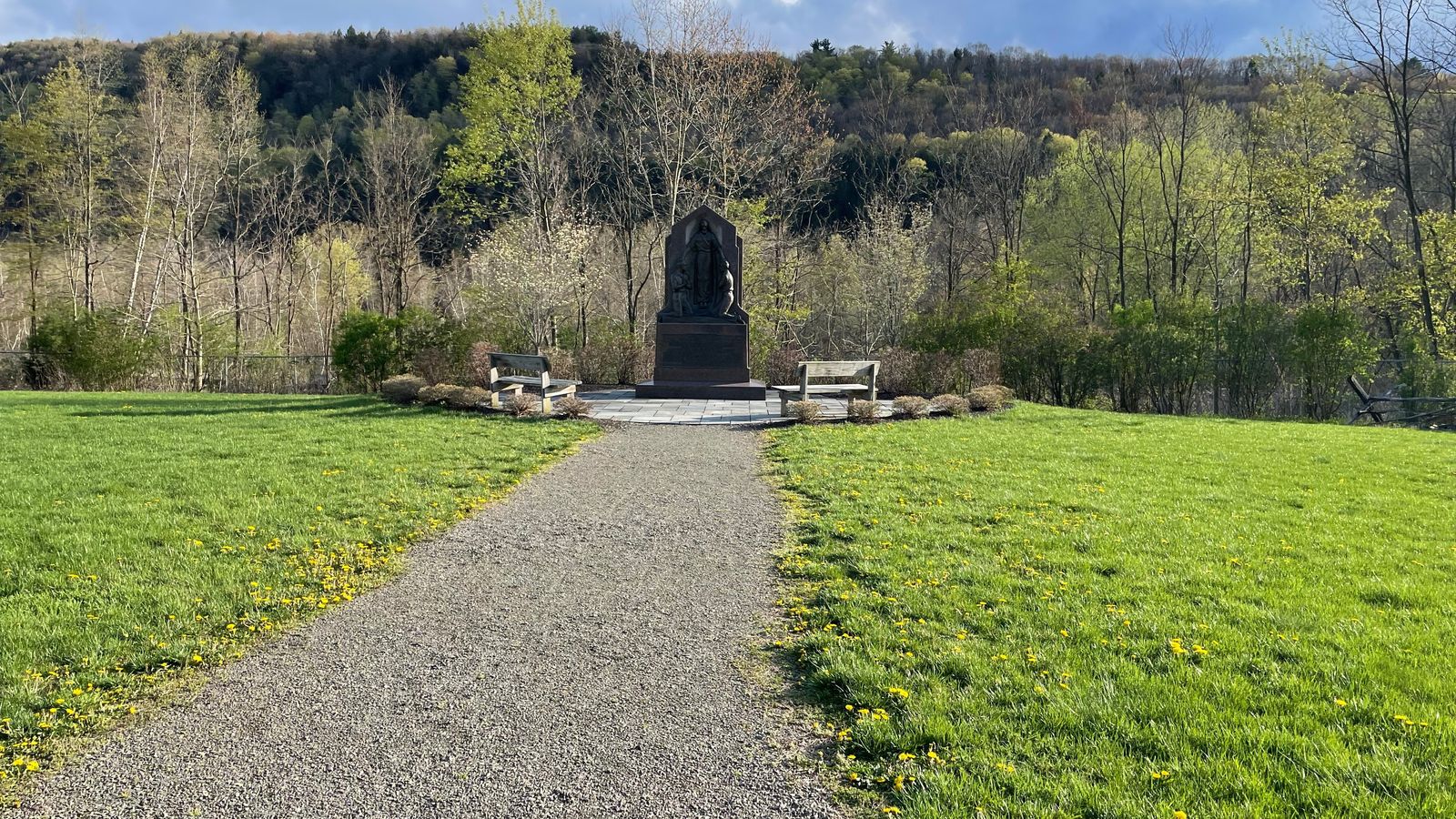 A gravel trail leading to the Aaronic Priesthood Restoration Monument. 